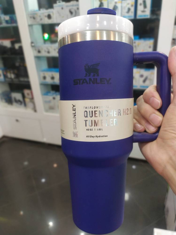 ماگ استنلی مدل Quencher Tumbler H2.0 کد 40oz گنجایش 1.18 لیتر
